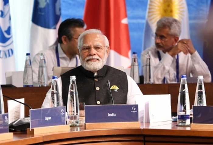 भारत में स्वच्छ ऊर्जा प्रौद्योगिकियों का विशाल बाजार उभर रहा : पीएम मोदी